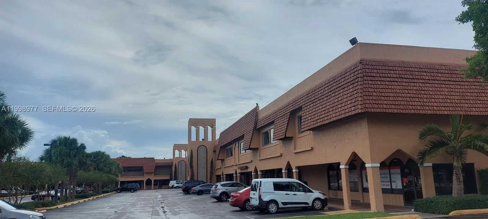 5460 N State Road 7 # 207, North Lauderdale FL 33319