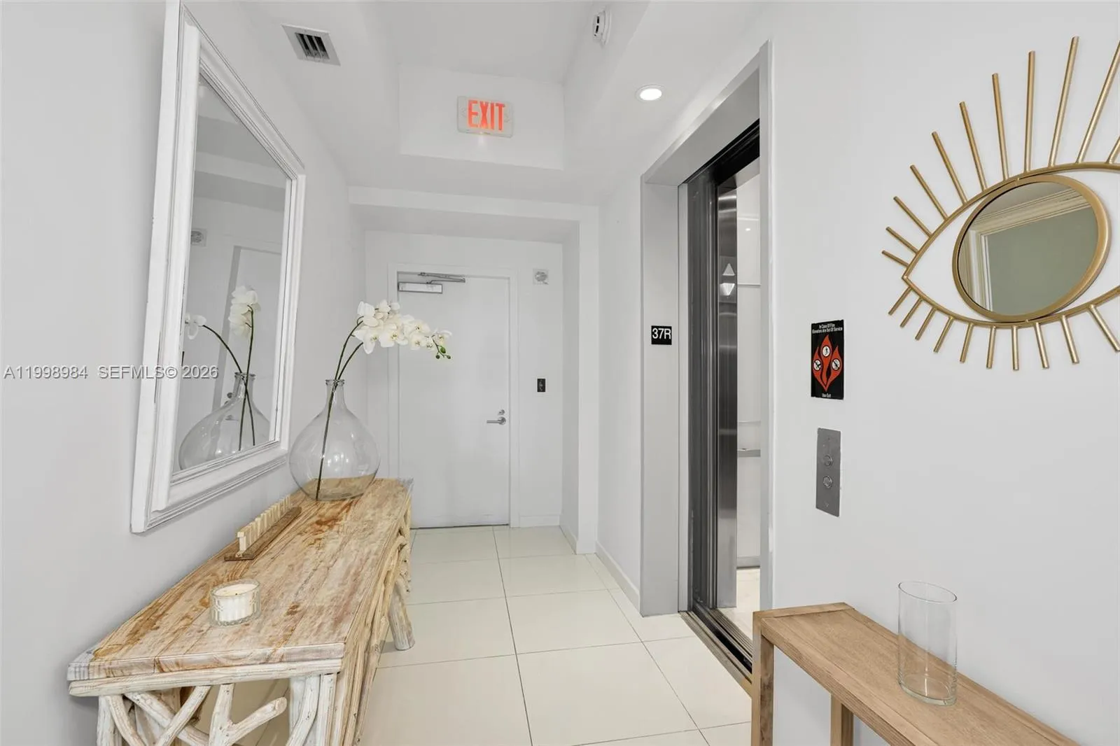 851 NE 1st Ave # 3708, Miami FL 33132