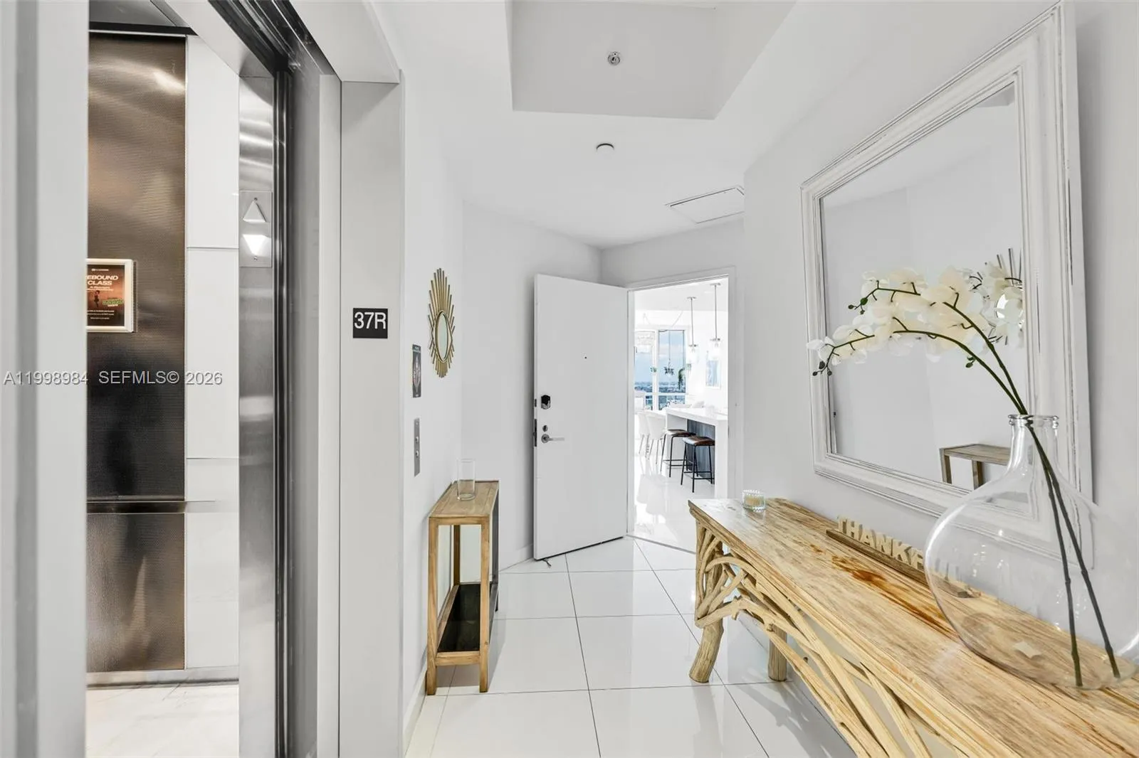 851 NE 1st Ave # 3708, Miami FL 33132