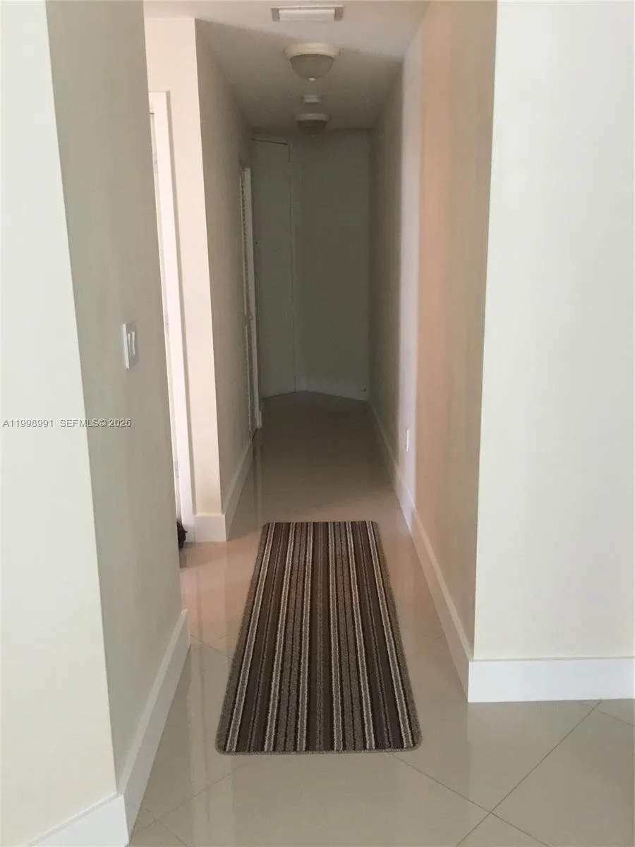 79 SW 12th St, Miami FL 33130