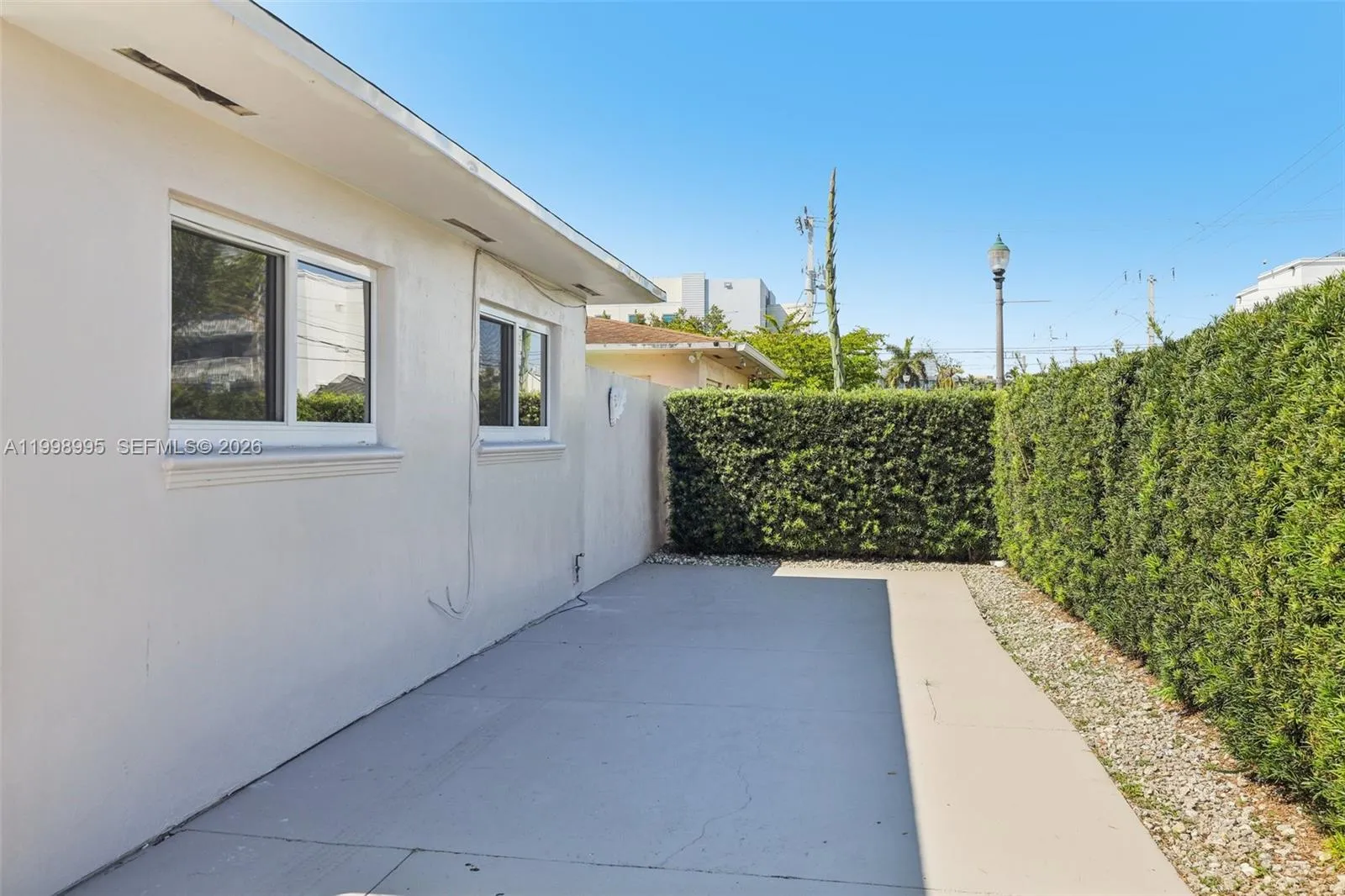 1682 NE 124th Ln, North Miami FL 33181