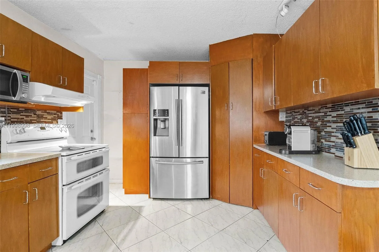 847 W 34th St, Hialeah FL 33012