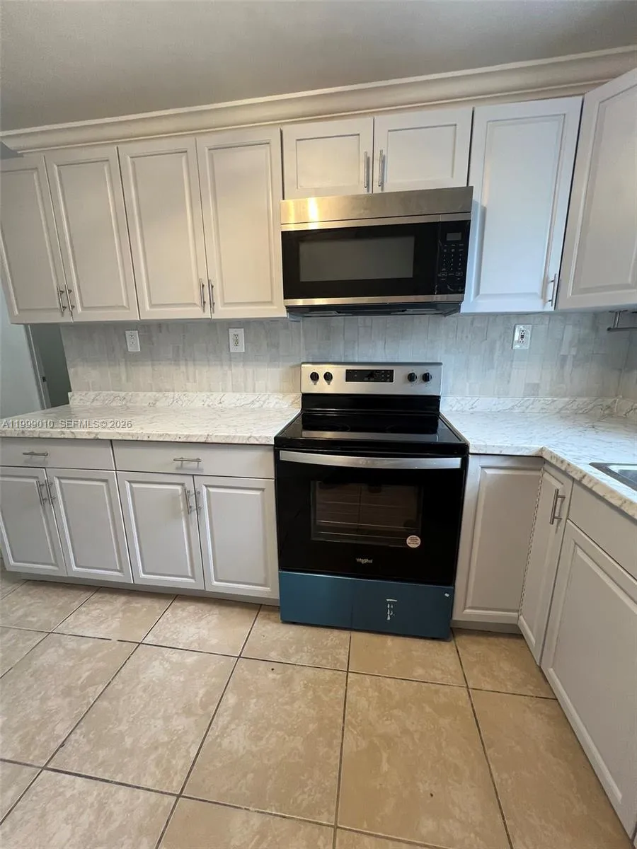 6018 Plunkett St # 1, Hollywood FL 33023