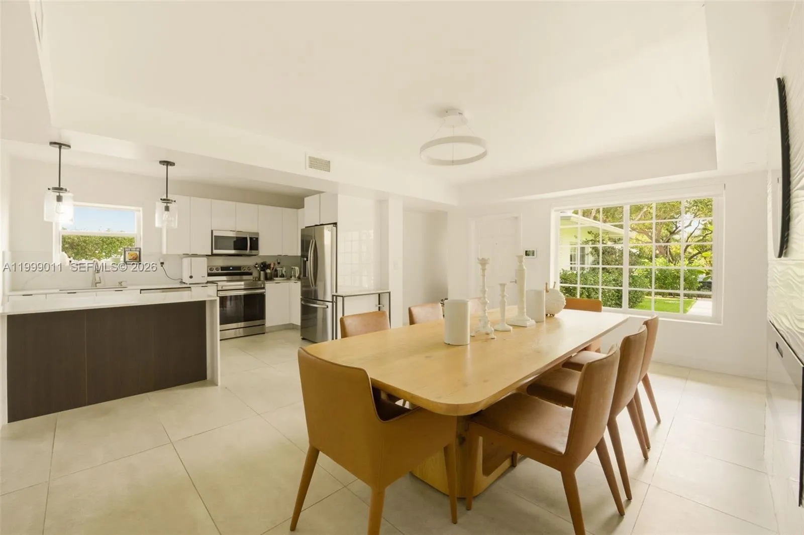 725 W 51st St, Miami Beach FL 33140