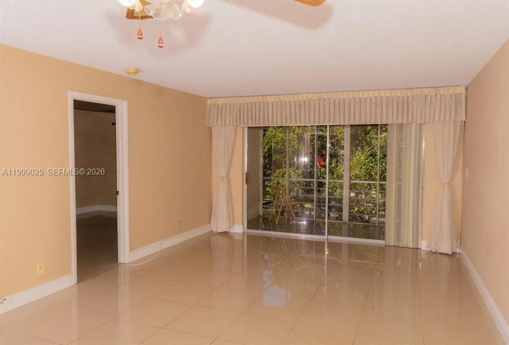 8842 W Mcnab Rd # 302, Tamarac FL 33321