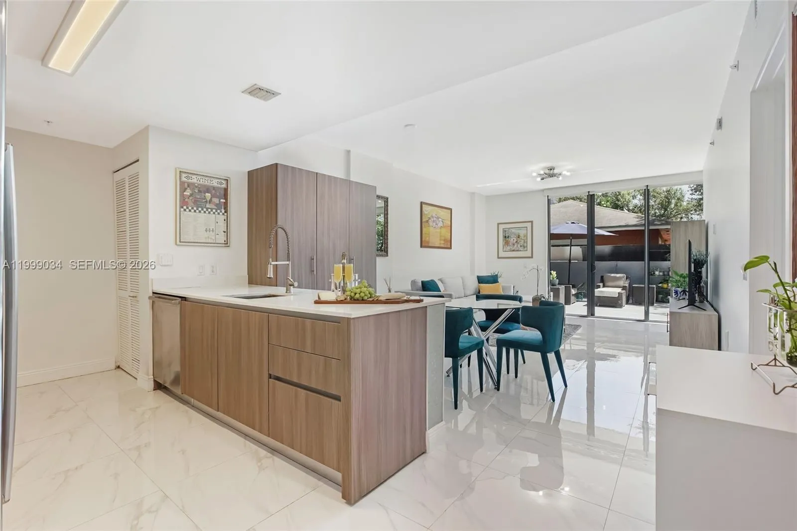 201 SW 17th Rd # 311, Miami FL 33129