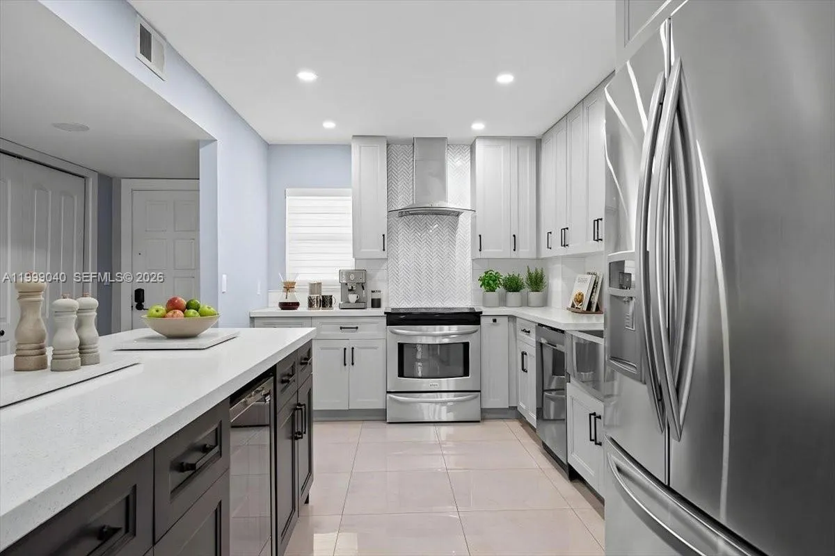 6001 N Falls Cir Dr # 310, Lauderhill FL 33319