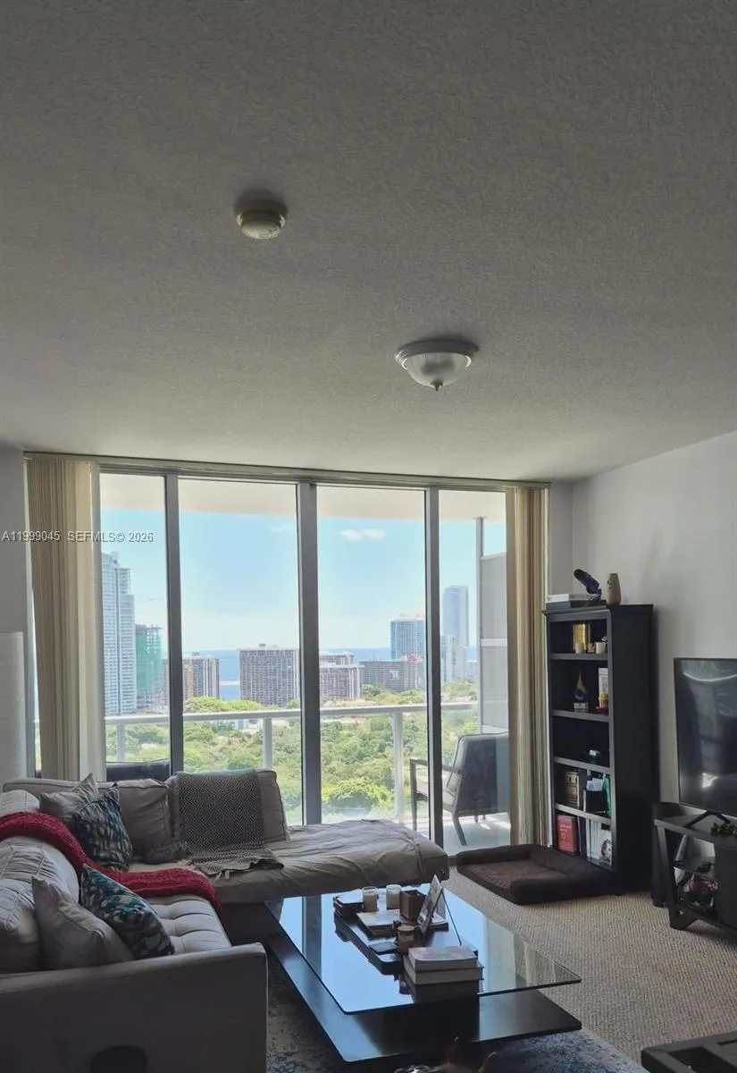 79 SW 12th St, Miami FL 33130