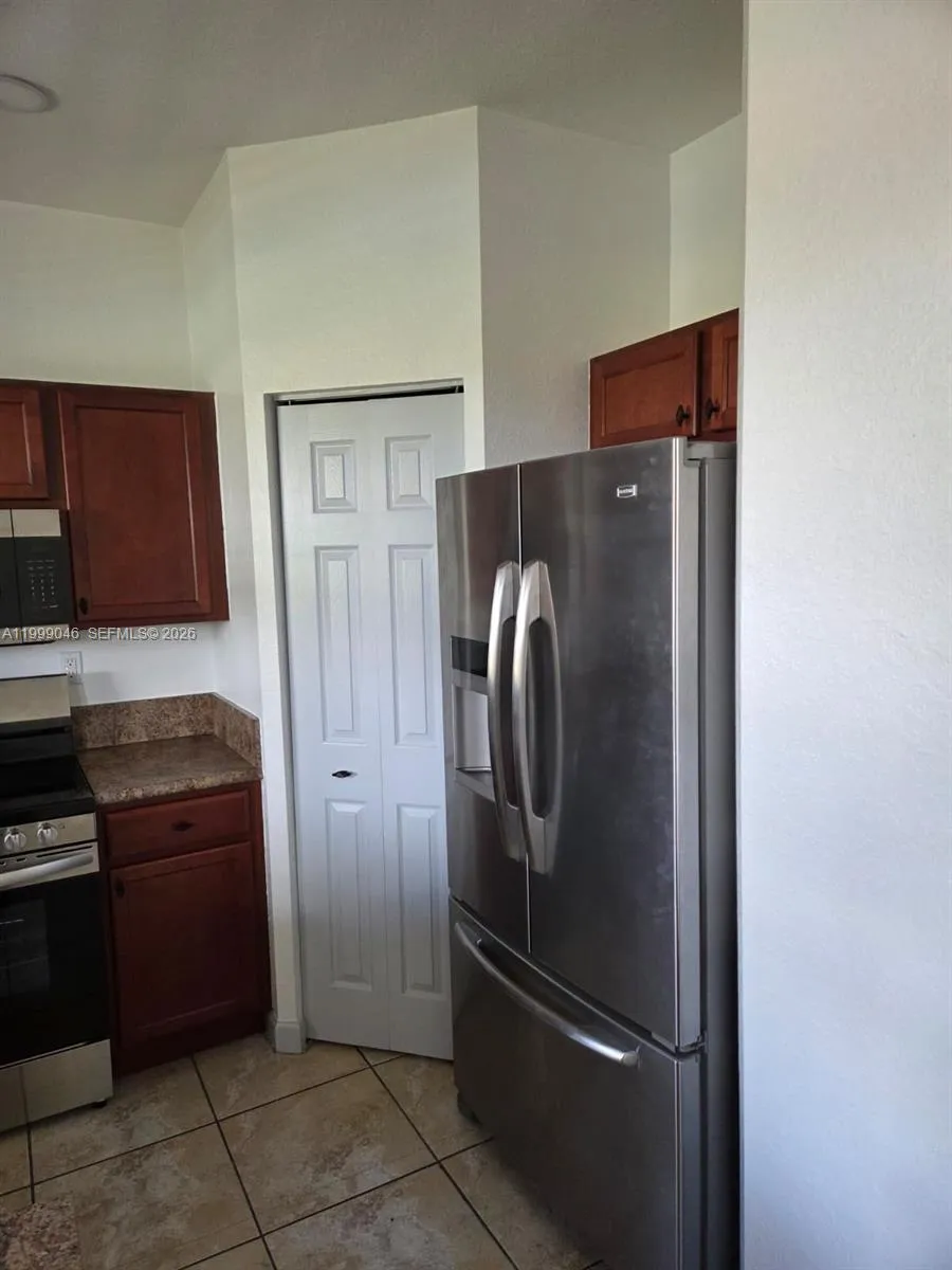 16293 SW 71st Ter, Miami FL 33193