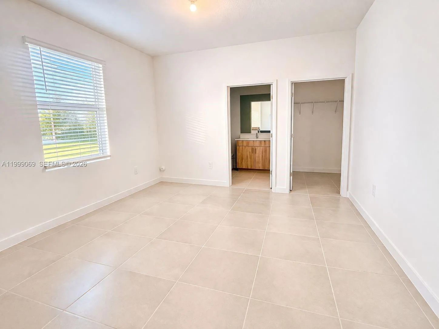 627 NE 1 TER # 1, Florida City FL 33034