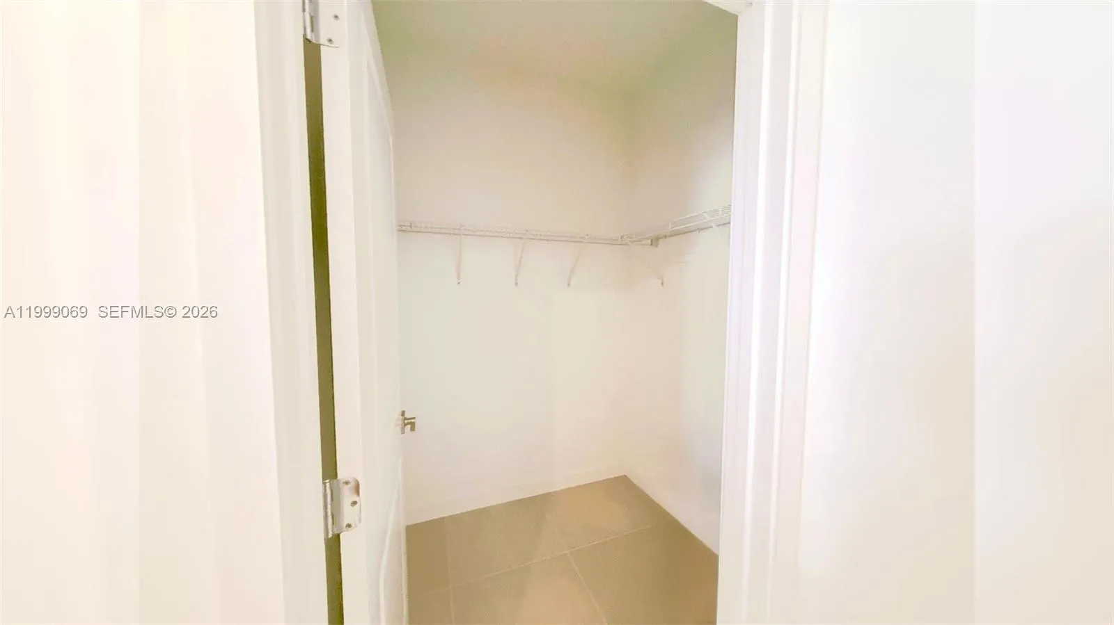 627 NE 1 TER # 1, Florida City FL 33034