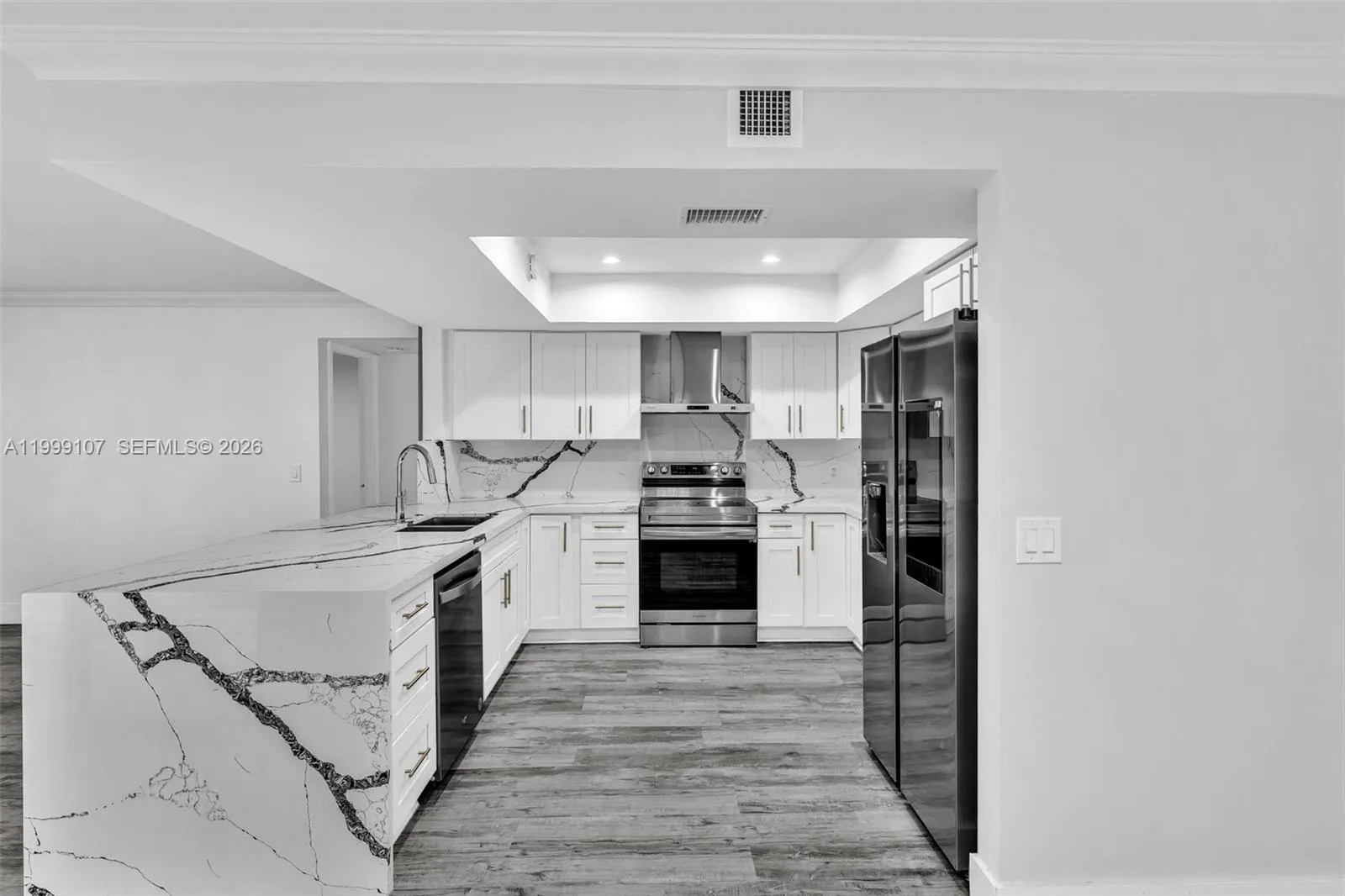 17532 NW 61st Ct N, Hialeah FL 33015