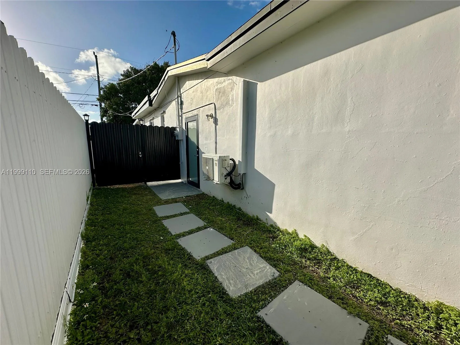 9292 Jamaica Dr # B, Cutler Bay FL 33189