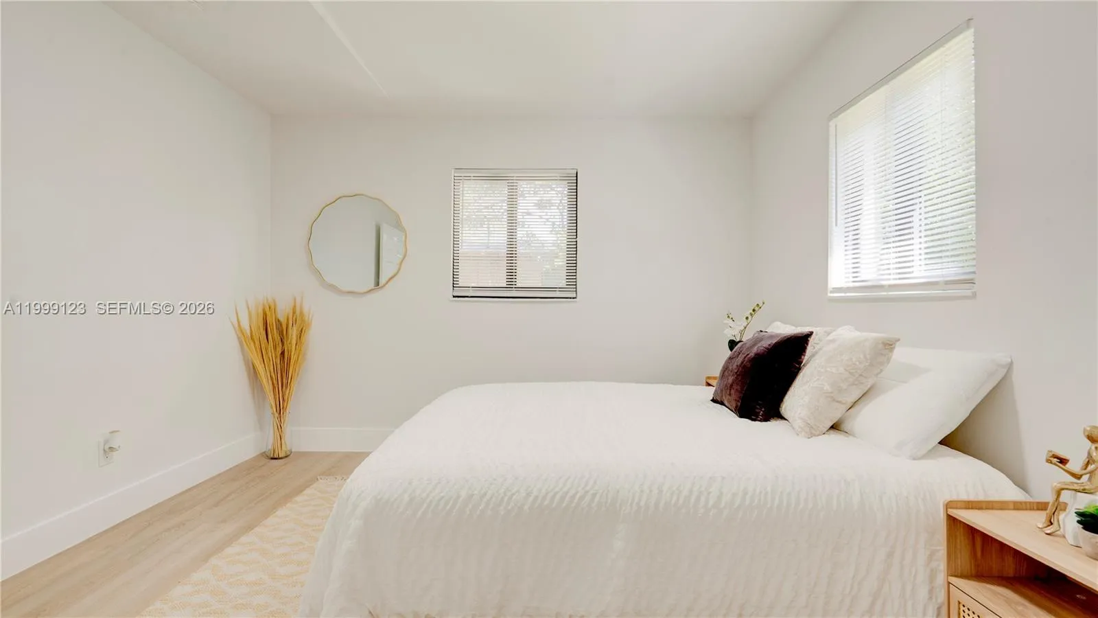 2736 NW 21st Ave, Oakland Park FL 33311