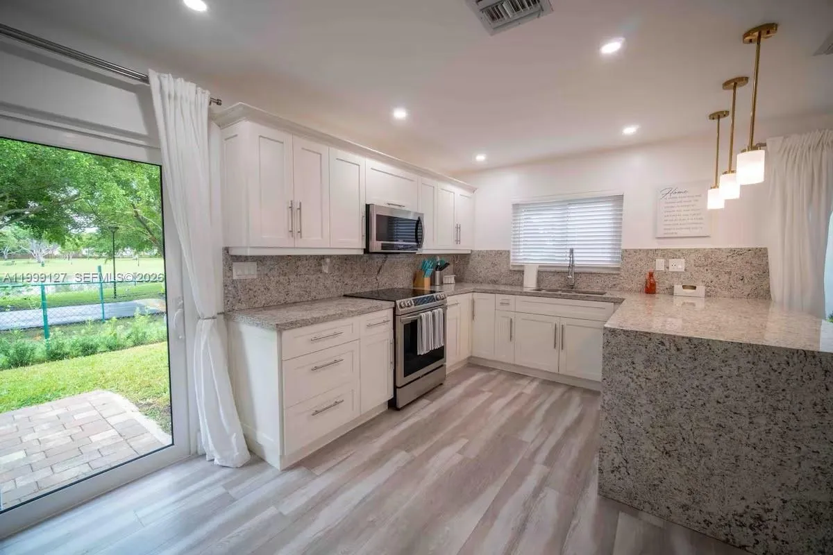 21761 SW 98th Pl # 0, Cutler Bay FL 33190