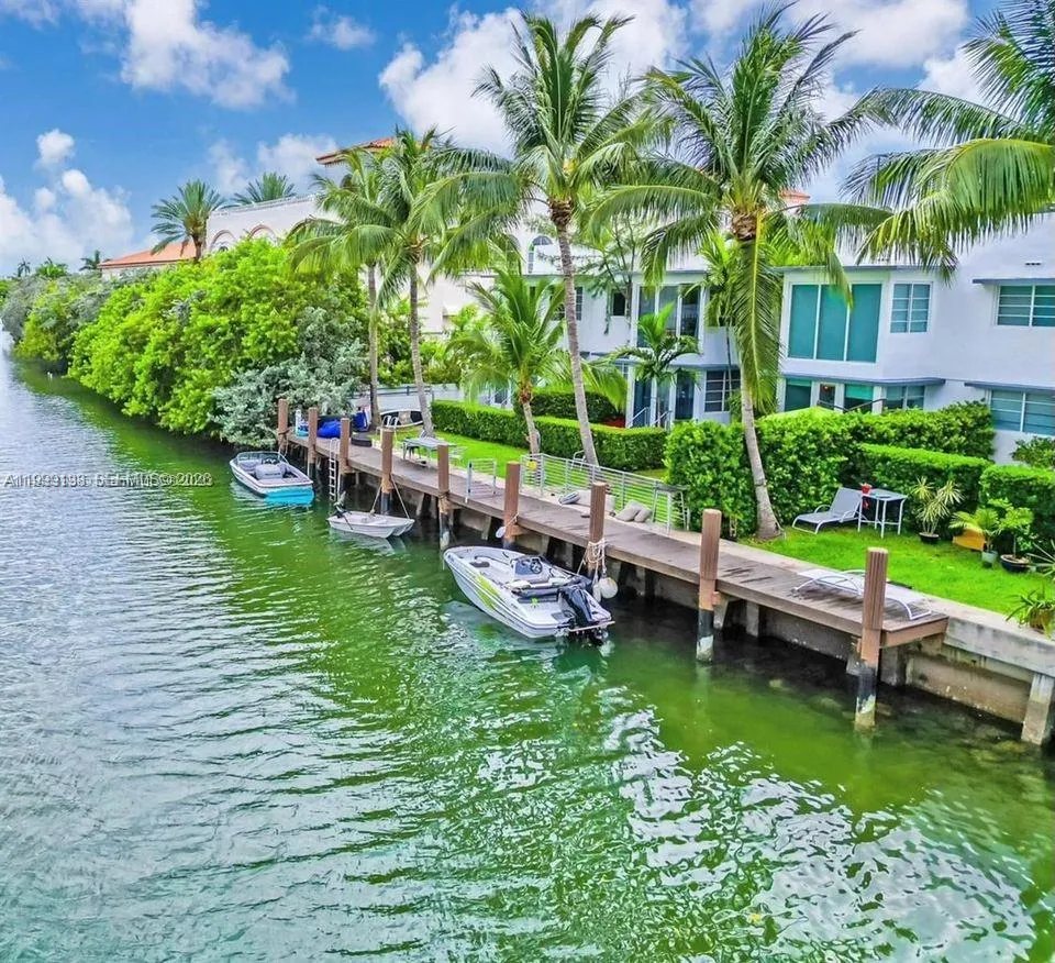 3915 N Meridian Ave # 101, Miami Beach FL 33140