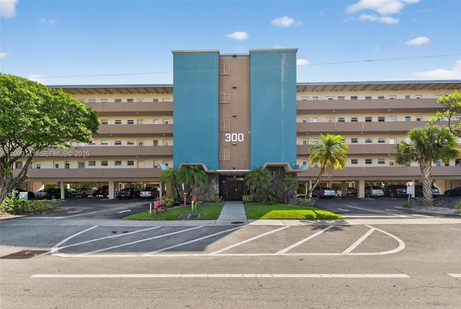 300 NE 14th Ave # 505, Hallandale Beach FL 33009