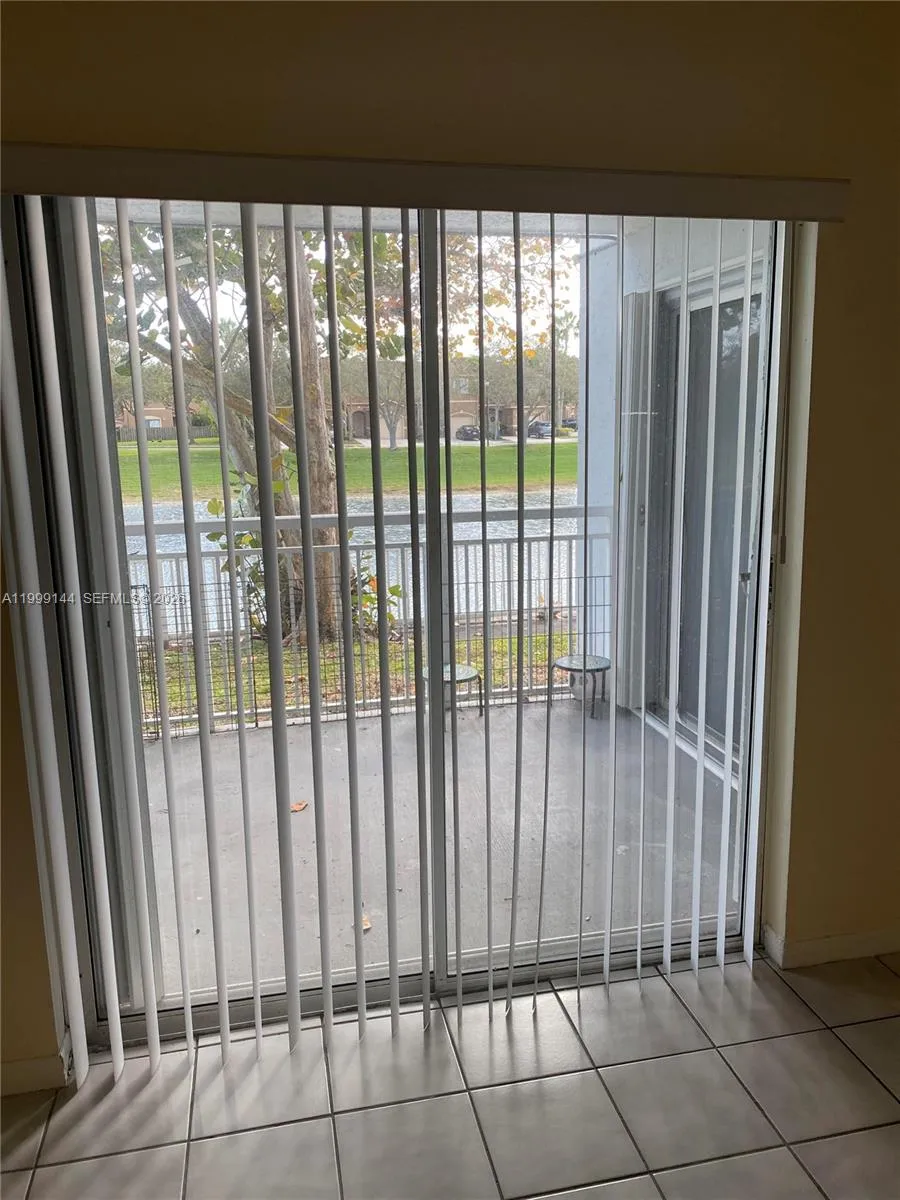 8500 SW 212th St # 106, Cutler Bay FL 33189