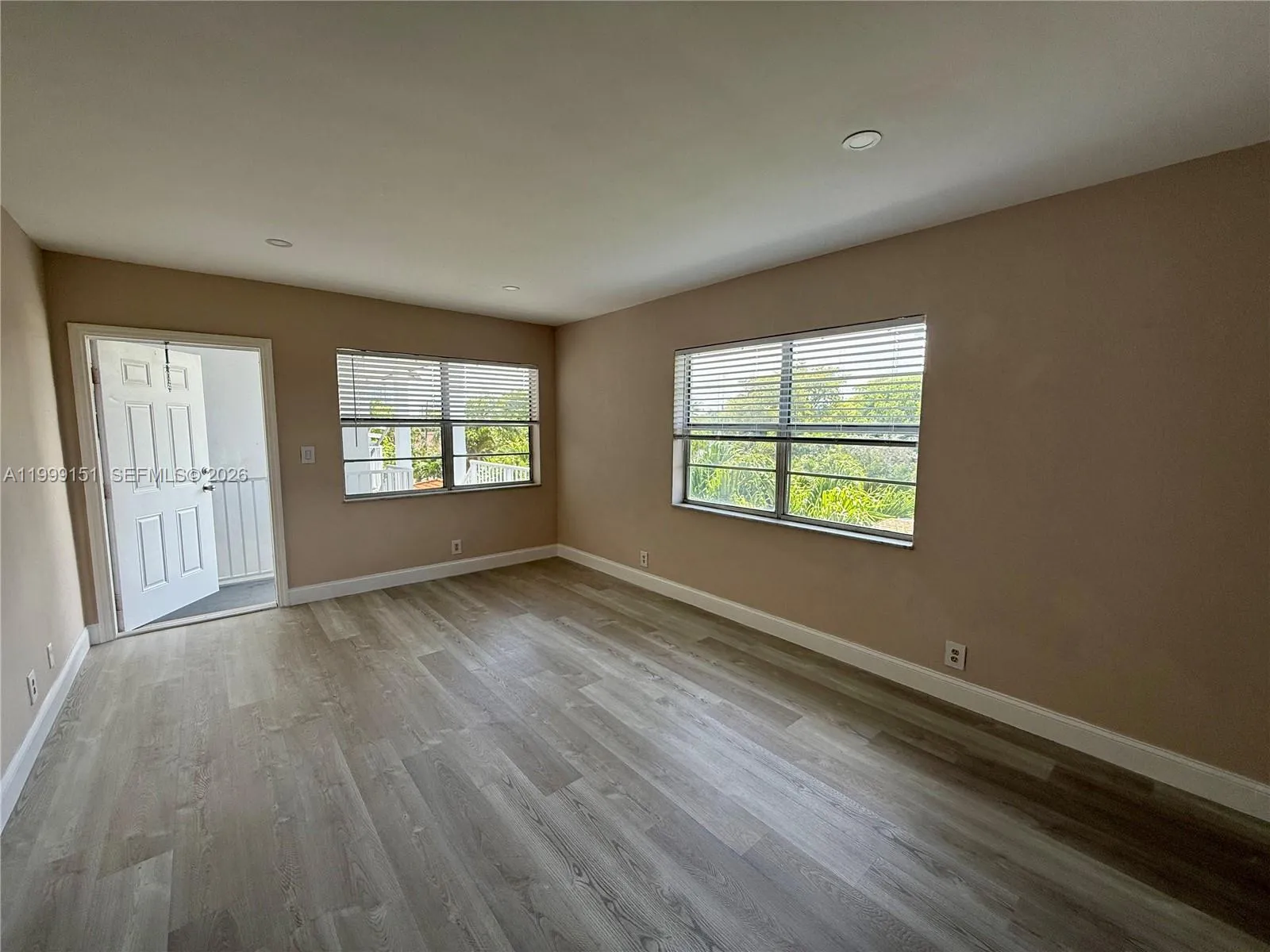 1607 Arthur St # 304, Hollywood FL 33020