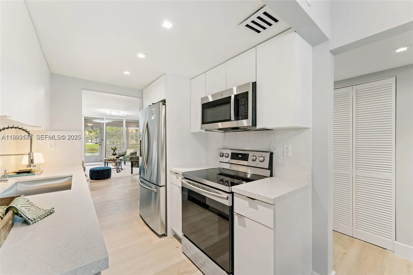 3141 NW 47th Ter # 121, Lauderdale Lakes FL 33319