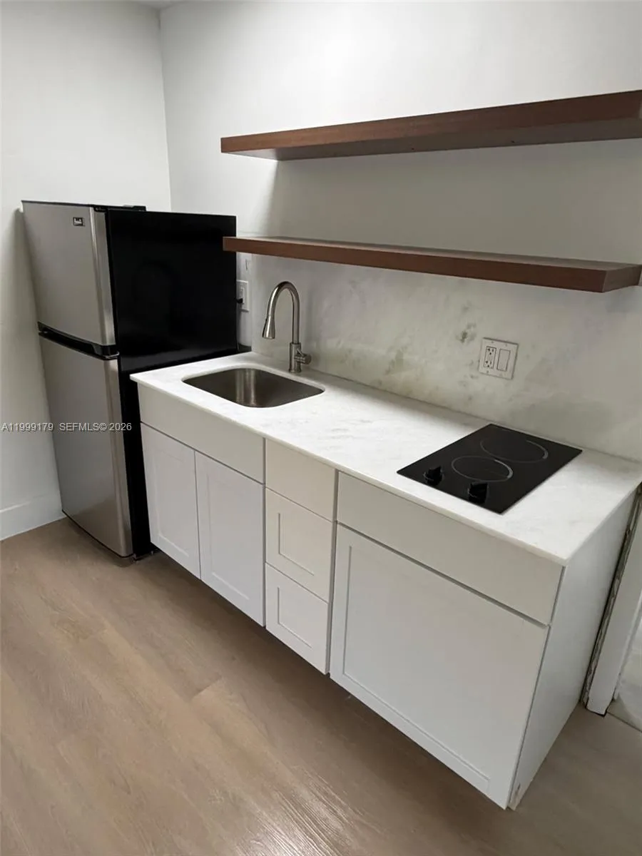 428 SW 15th Rd # 428, Miami FL 33129