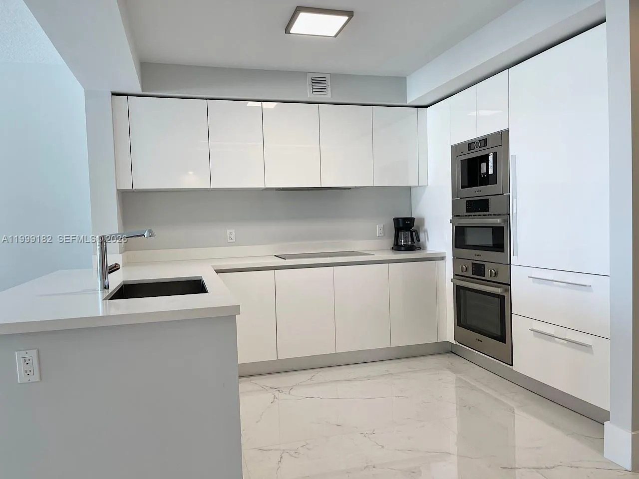 330 Sunny Isles Blvd # 905, Sunny Isles Beach FL 33160