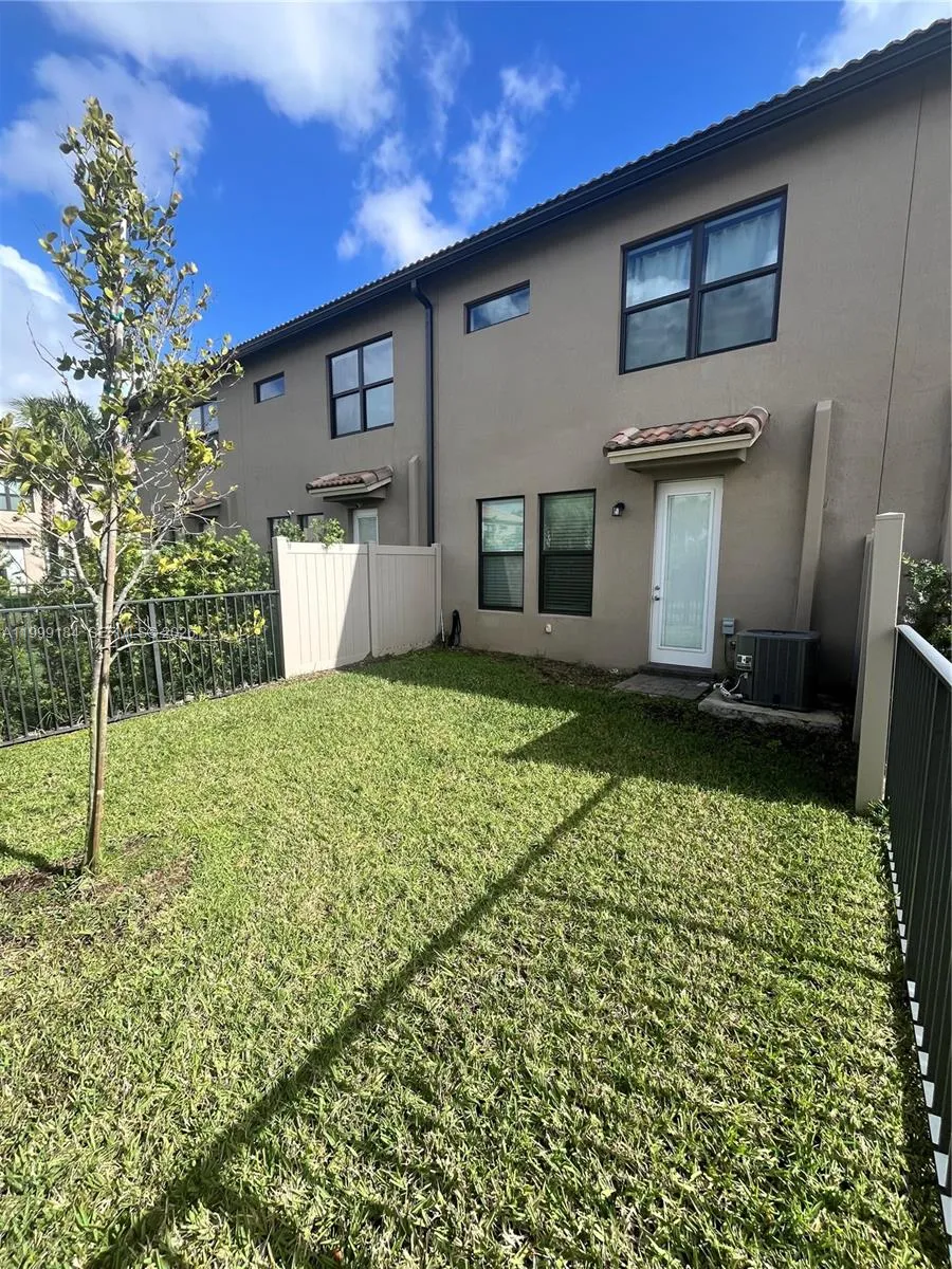 8659 Escue St # 1, Lake Worth FL 33467