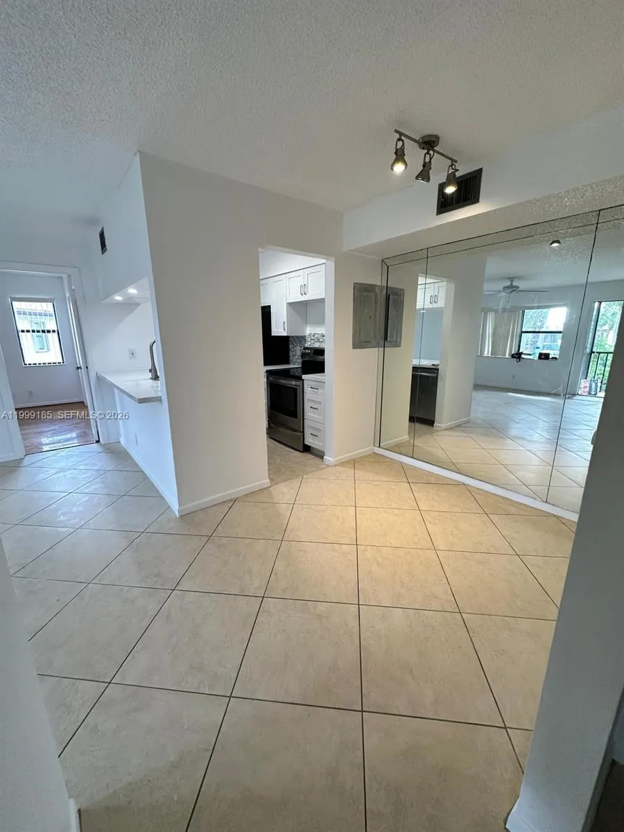 7137 Golf Colony Ct # 202, Lake Worth FL 33467