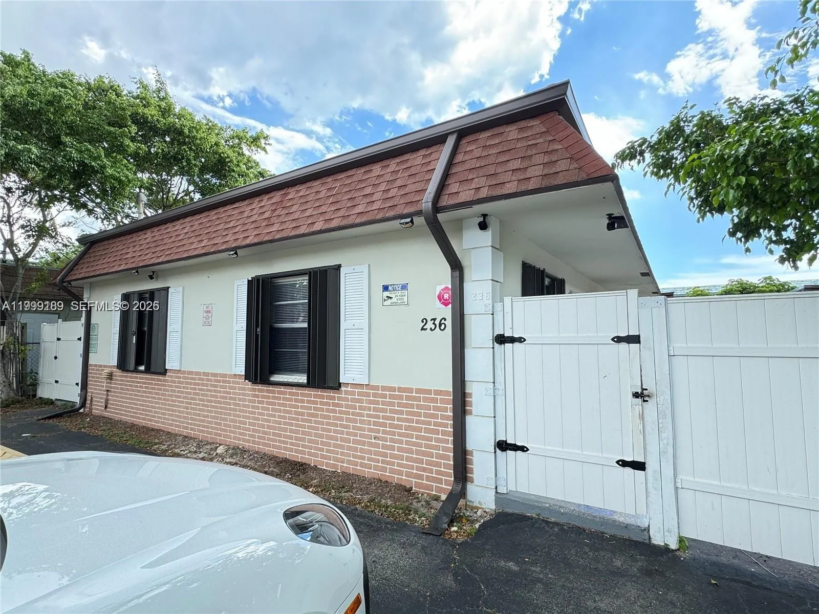 236 SE 9th Ave # 1, Pompano Beach FL 33060