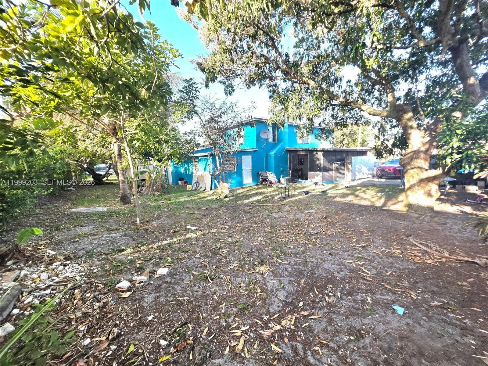 720 SW 7th Ter, Hallandale Beach FL 33009