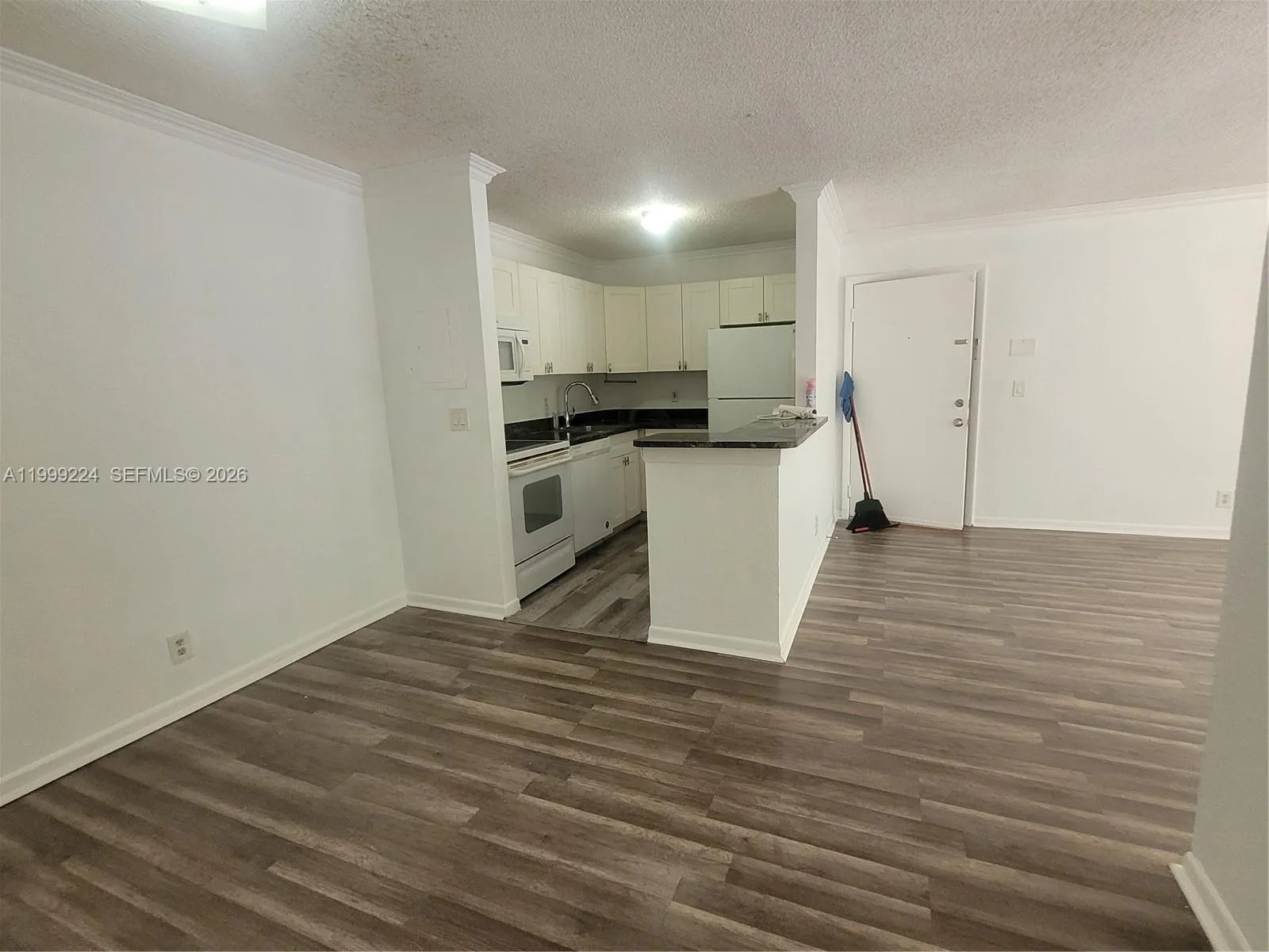 10773 Cleary Blvd # 203, Plantation FL 33324