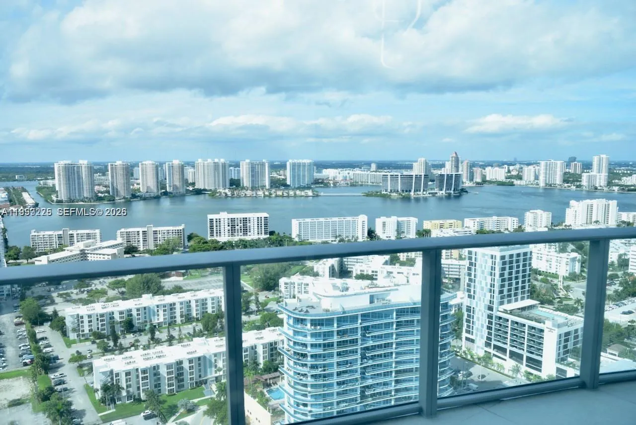 17475 Collins Ave # 2802, Sunny Isles Beach FL 33160