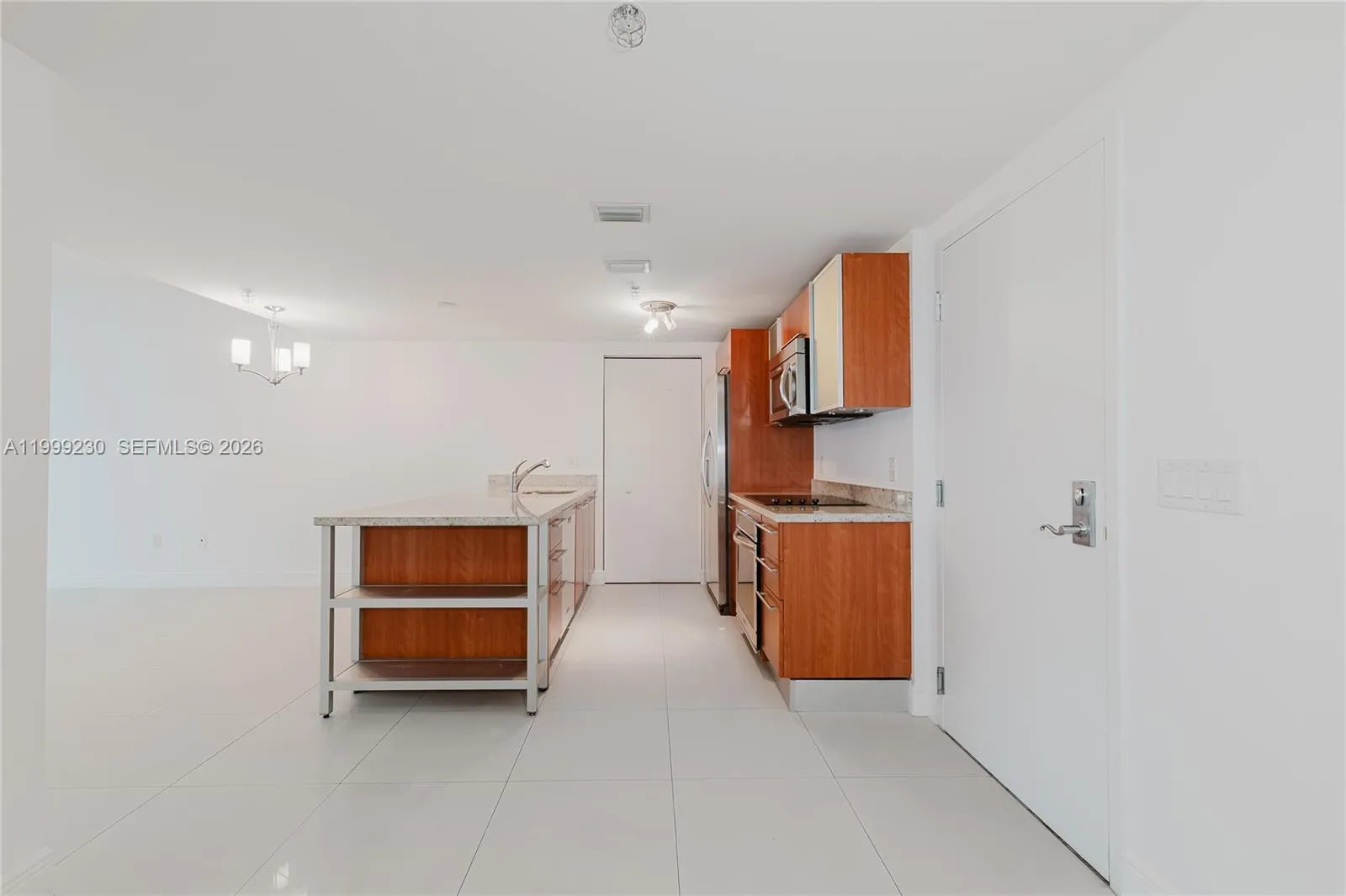 185 SW 7th St # 2007, Miami FL 33130