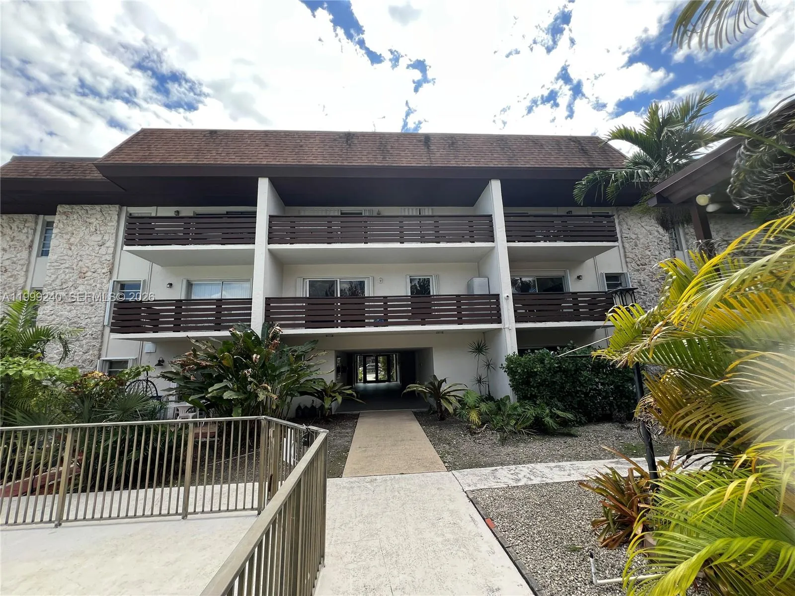 7473 SW 82nd St # A209, Miami FL 33143