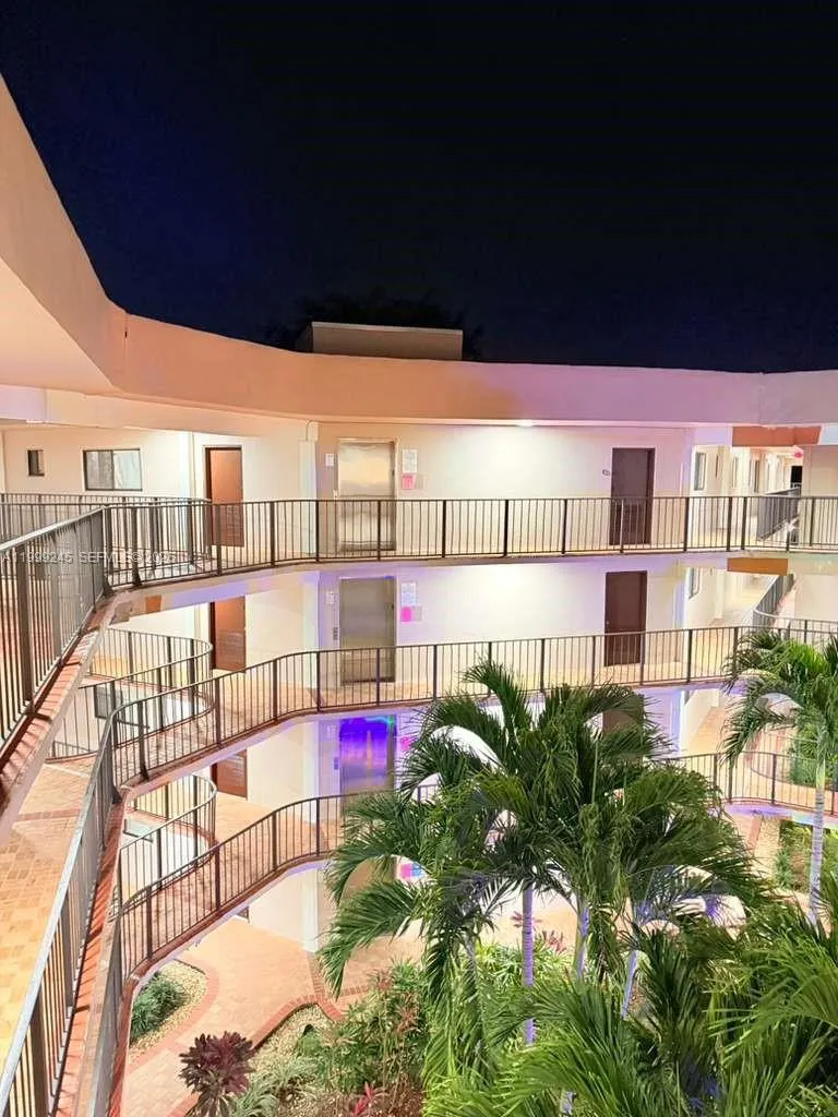 8420 SW 133rd Ave Rd # 419, Miami FL 33183