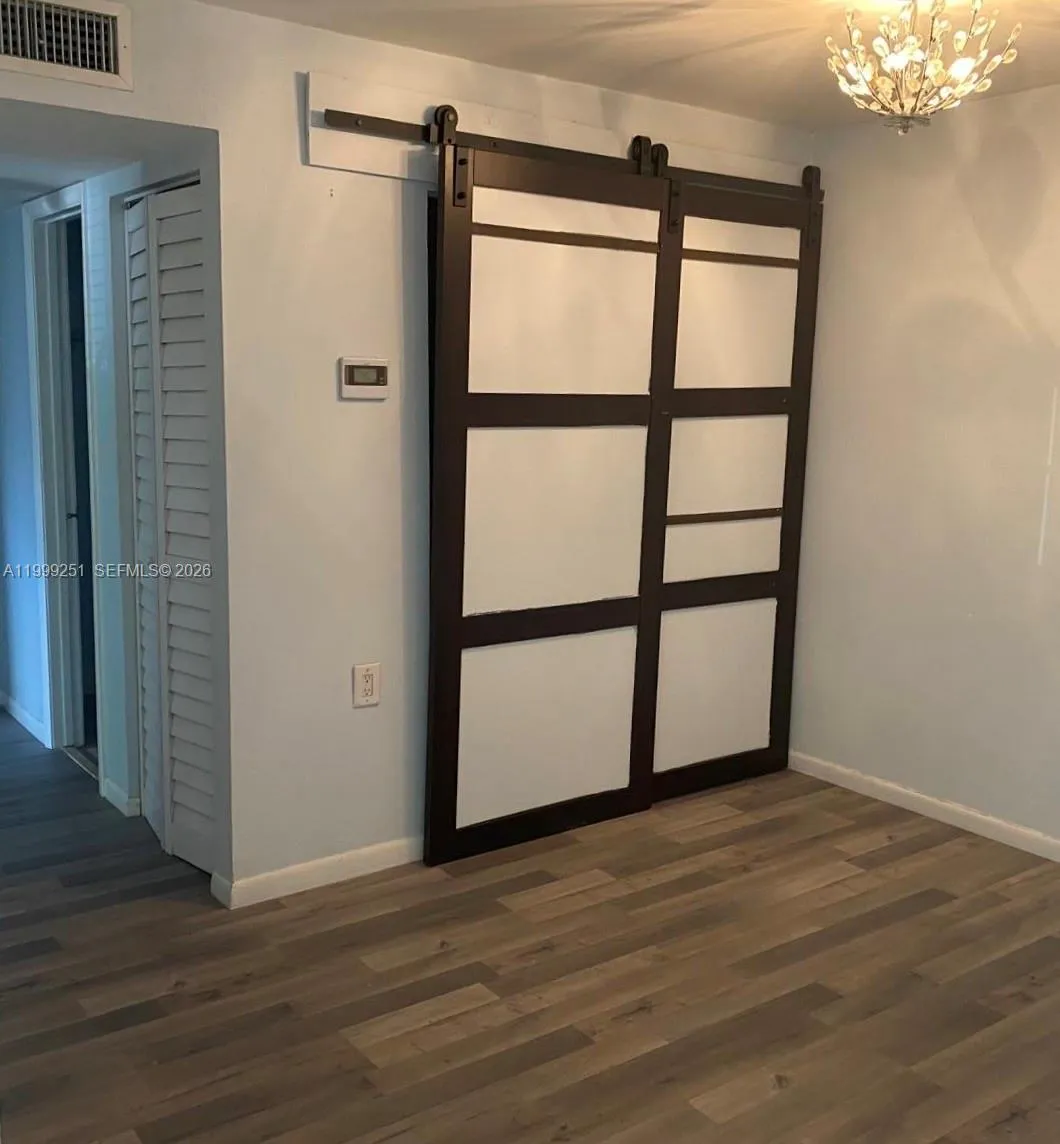 7060 NW 179th St # 211, Hialeah FL 33015