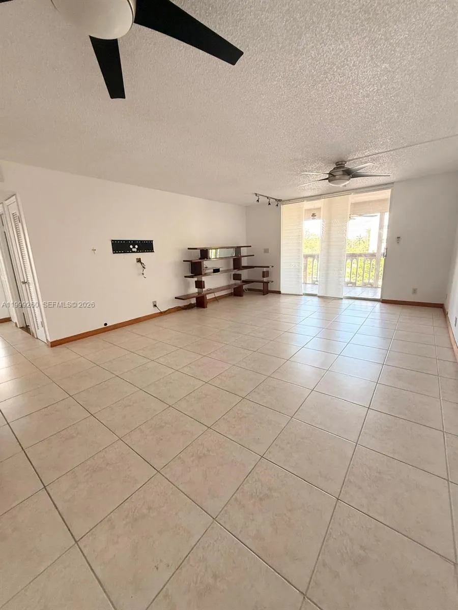 900 NE 12th Ave # 401, Hallandale Beach FL 33009