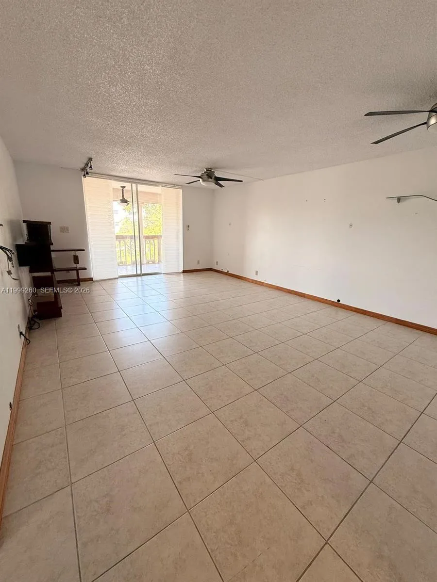 900 NE 12th Ave # 401, Hallandale Beach FL 33009