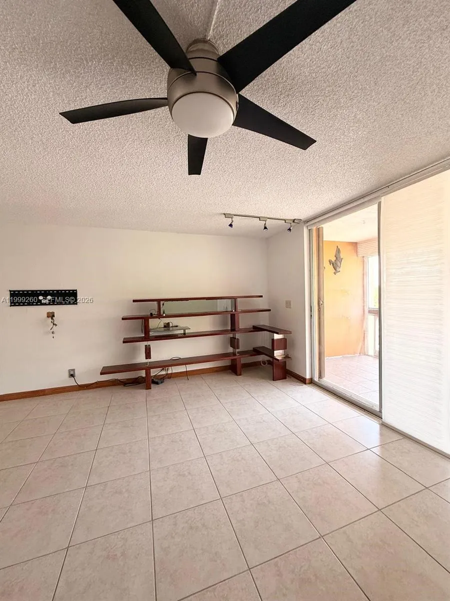 900 NE 12th Ave # 401, Hallandale Beach FL 33009