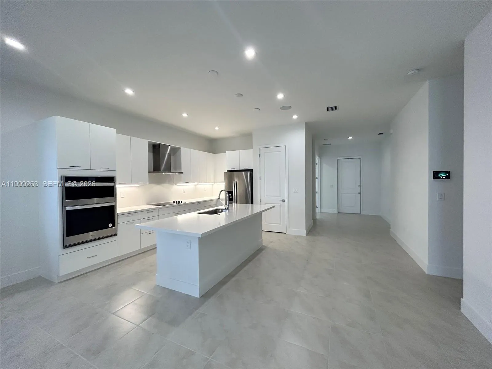 8037 NW 46th Ter, Doral FL 33166