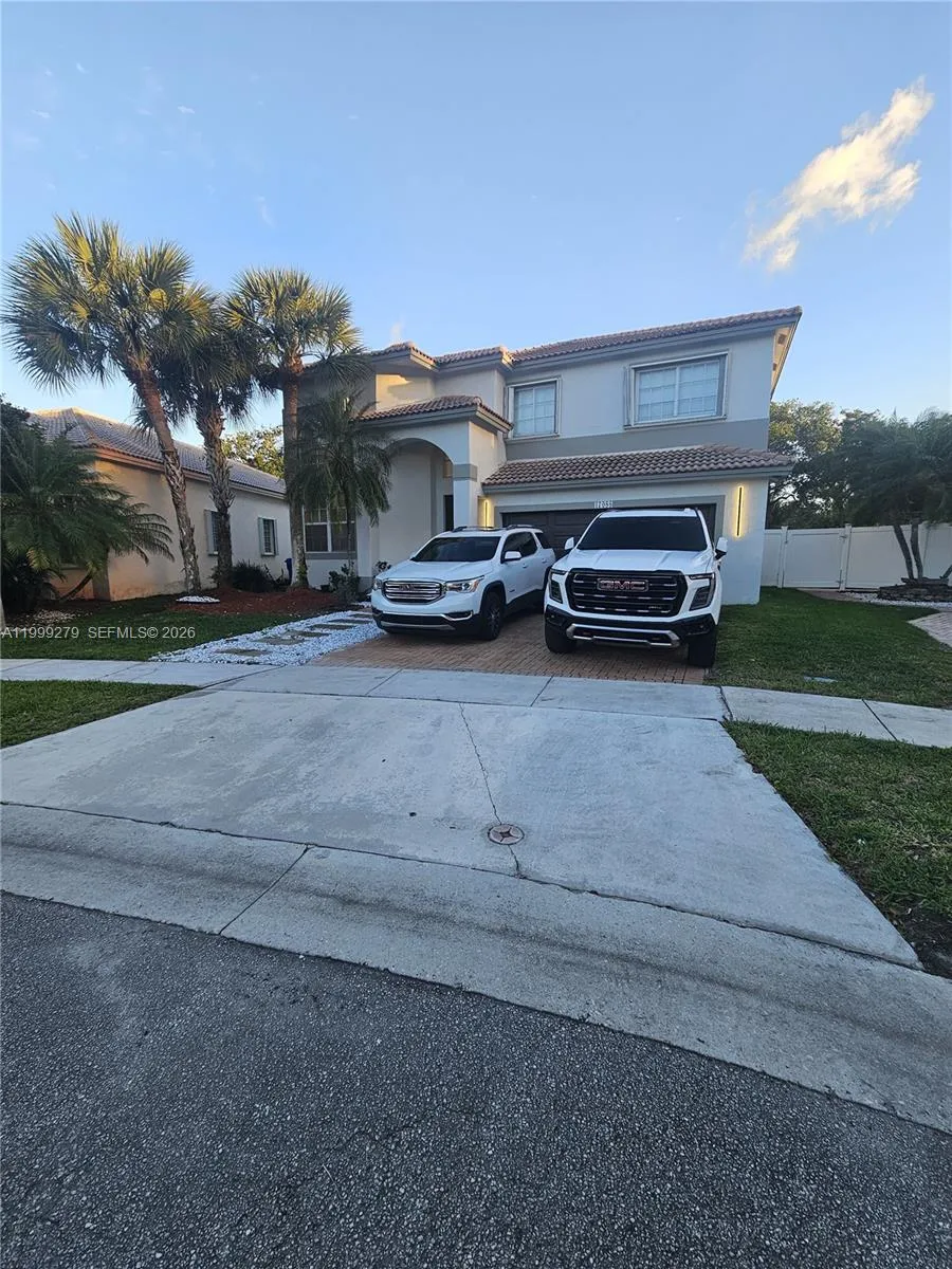 17088 NW 19th St, Pembroke Pines FL 33028