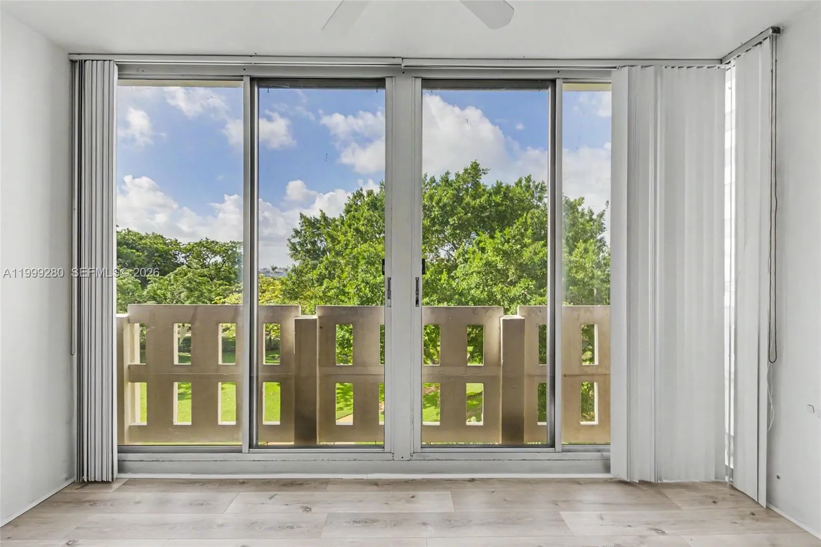 4330 Hillcrest Dr # 405, Hollywood FL 33021