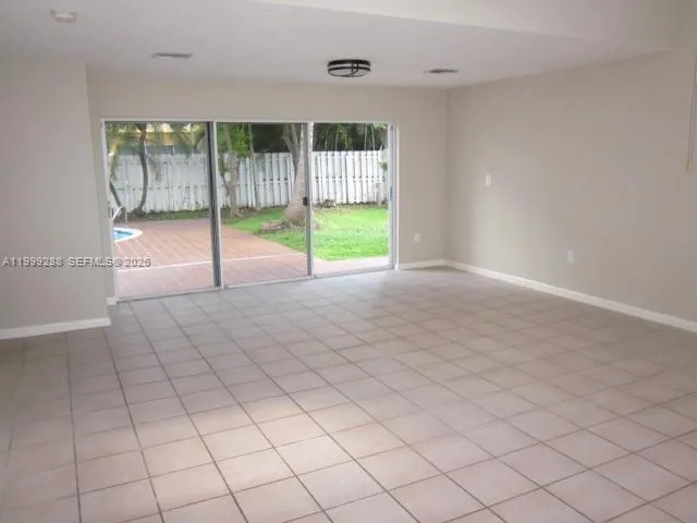 9721 SW 155 AV, Miami FL 33196