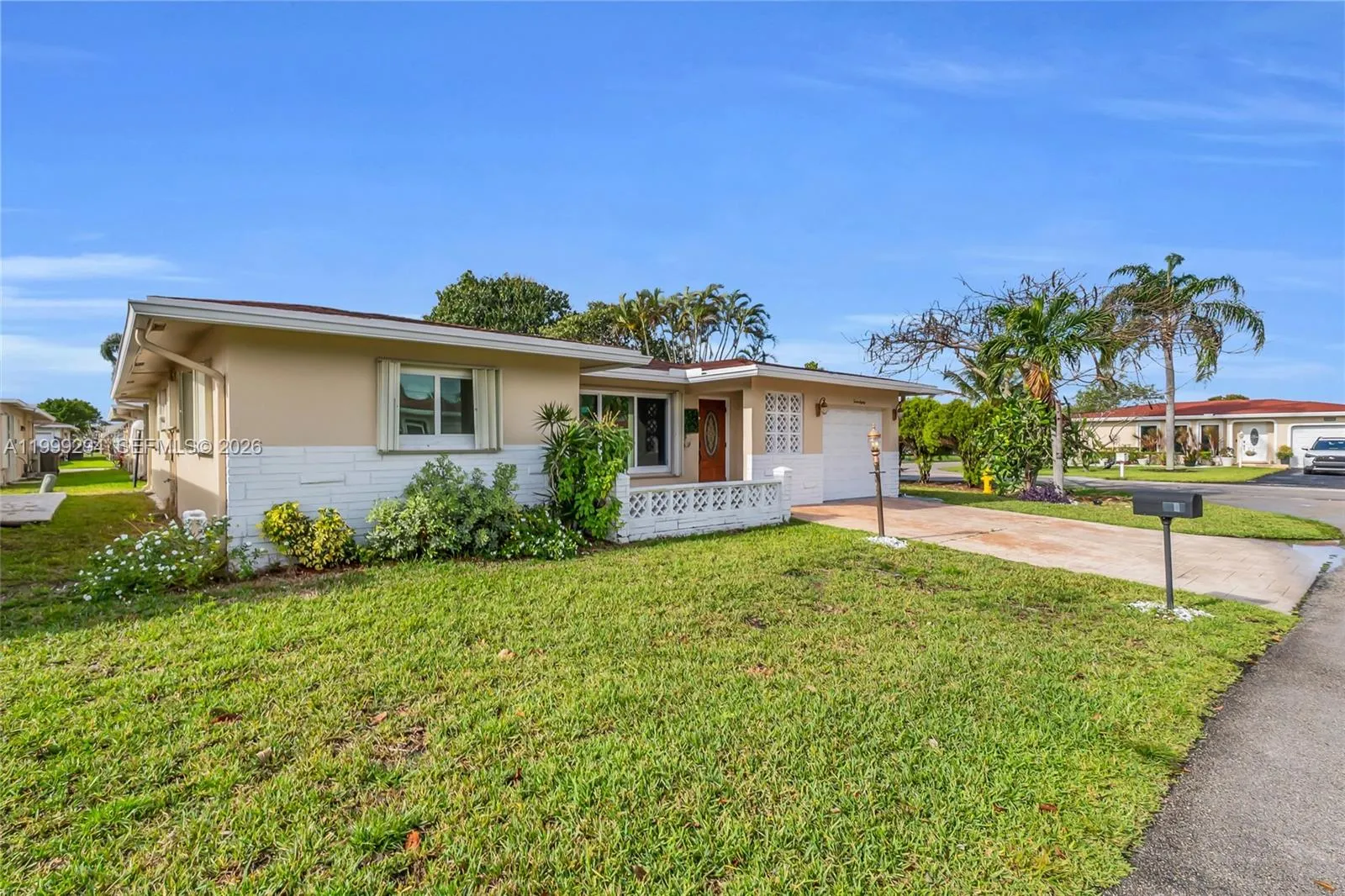 1280 NW 49th St, Deerfield Beach FL 33064