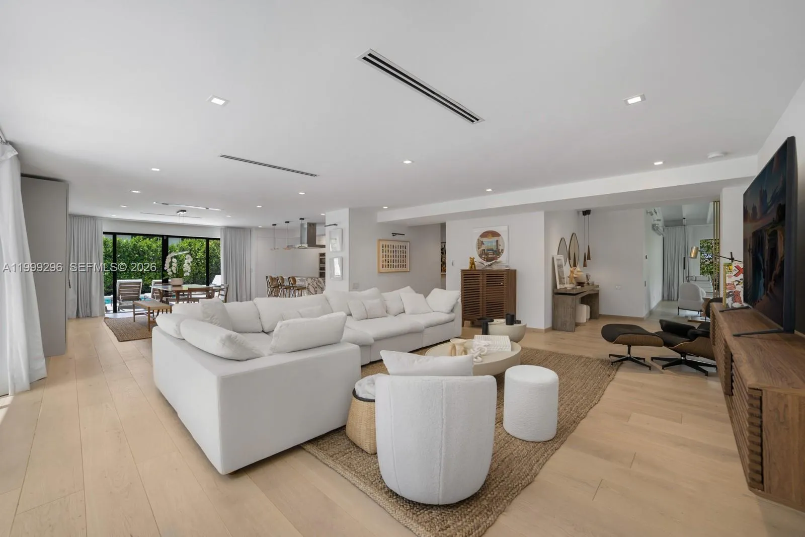 70 Samana Dr, Miami FL 33133