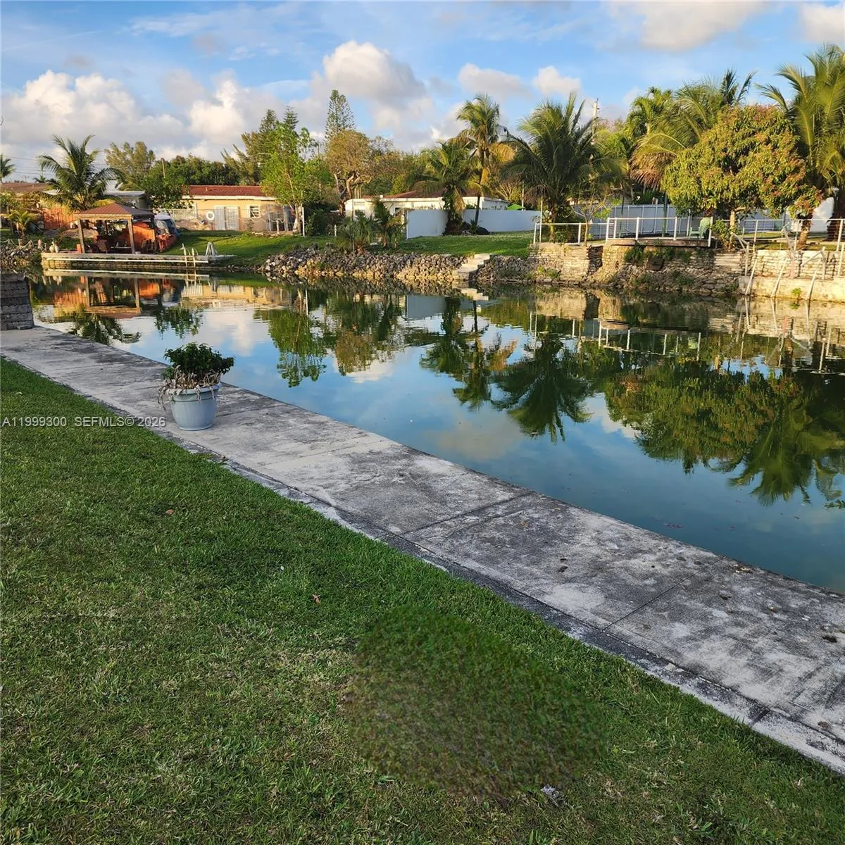 3325 S Lake Dr, Miami FL 33155