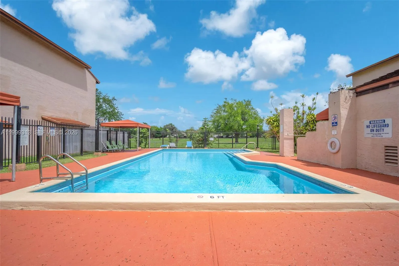 685 W Park Dr # 11, Miami FL 33172