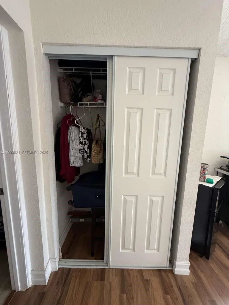 6708 Raleigh St, Hollywood FL 33024