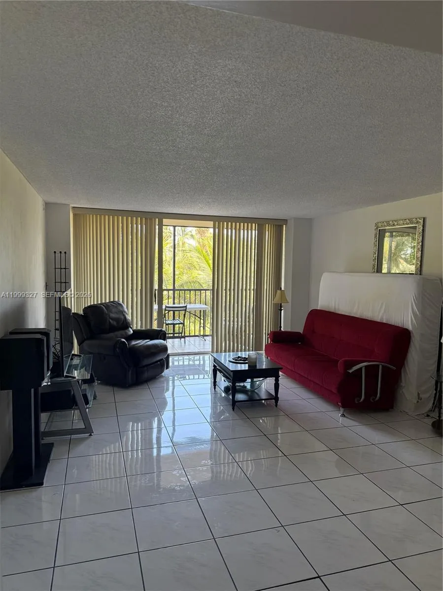 20335 W Country Club Dr # 206, Aventura FL 33180