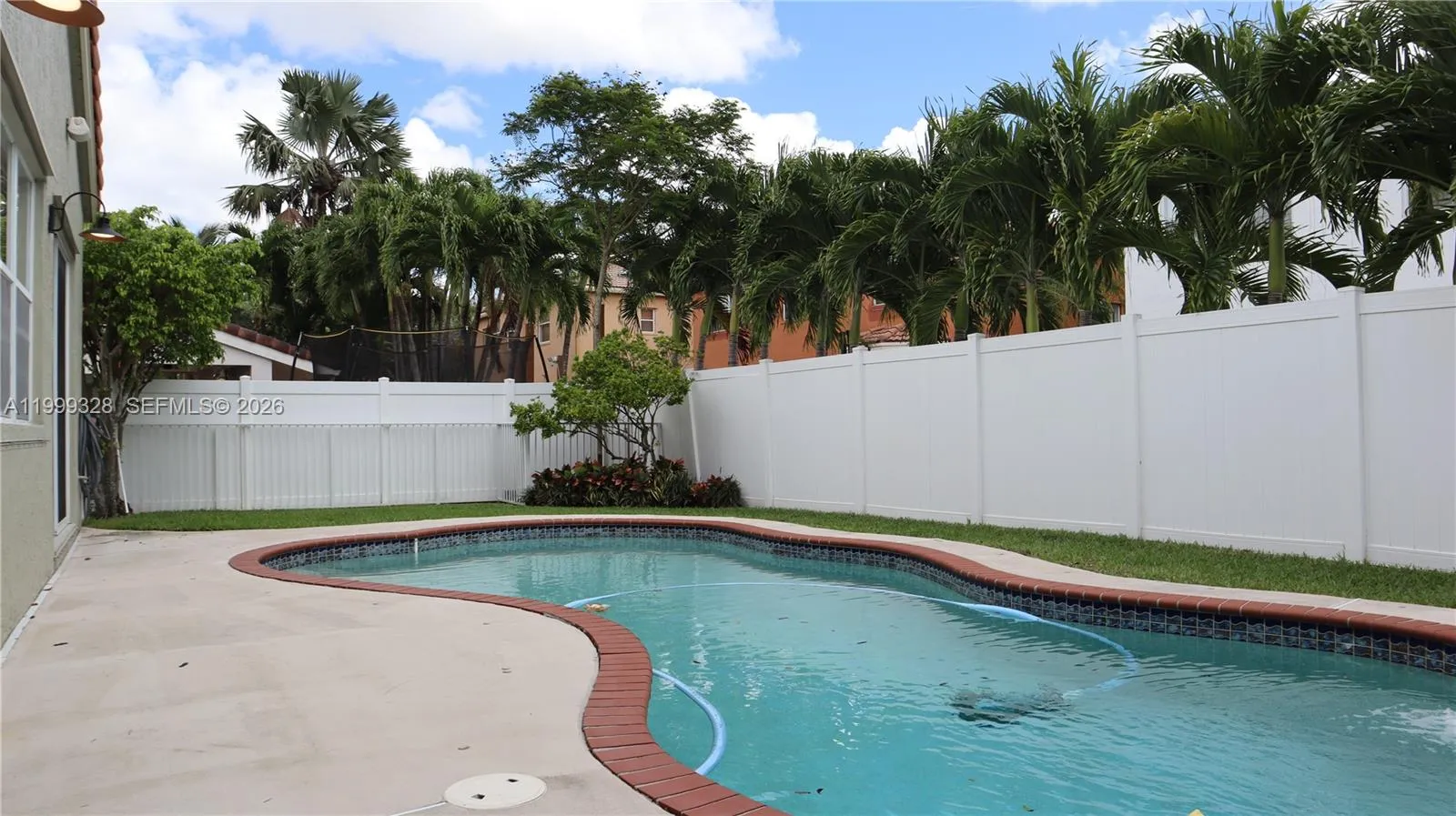 15624 SW 52nd Ct, Miramar FL 33027